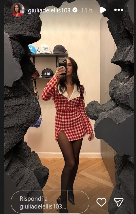 Giulia De Lellis lascia tutti senza fiato con il perfetto Look natalizio! FOTO