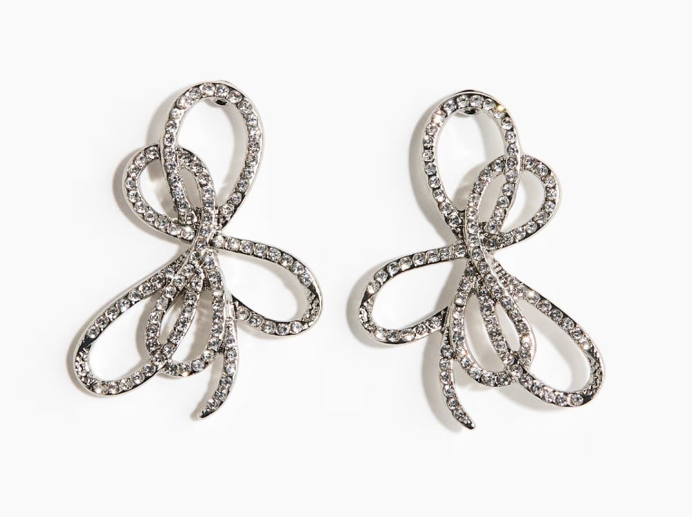 I Gioielli e i Bijoux più scintillanti da mettere sotto l’albero per un Natale indimenticabile I Gioielli e i Bijoux più scintillanti da mettere sotto l’albero per un Natale indimenticabile