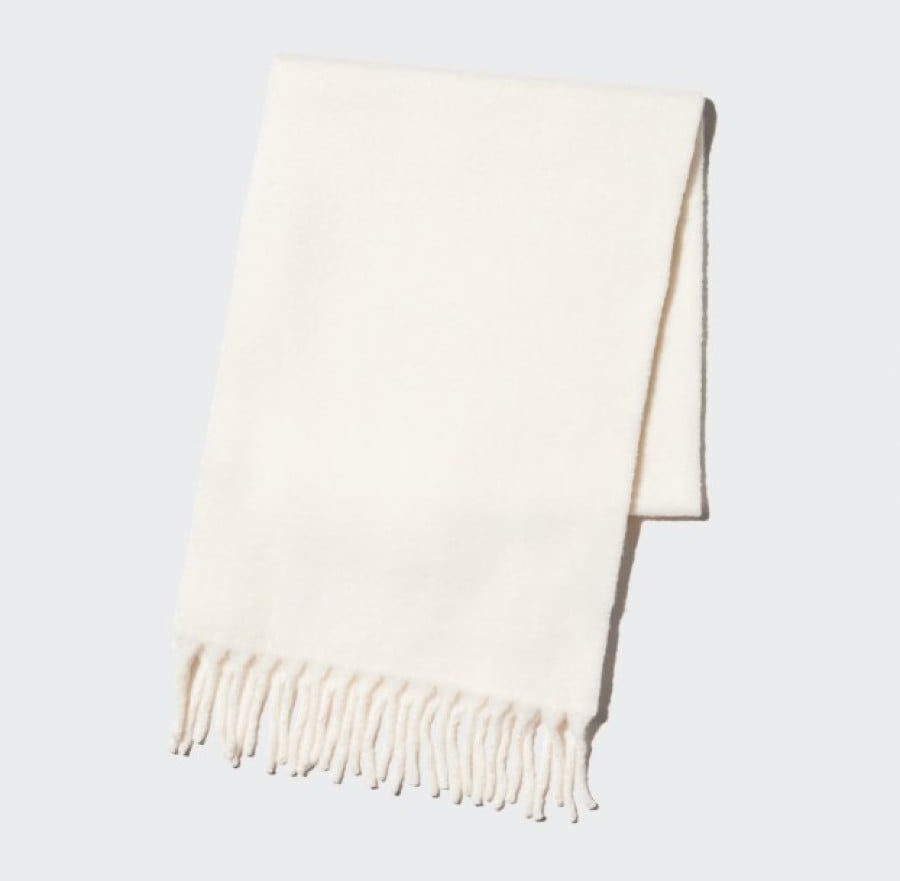 Cloud Dancer: il Colore Pantone del 2026 in 5 accessori da avere ora Cloud Dancer: il Colore Pantone del 2026 in 5 accessori da avere ora