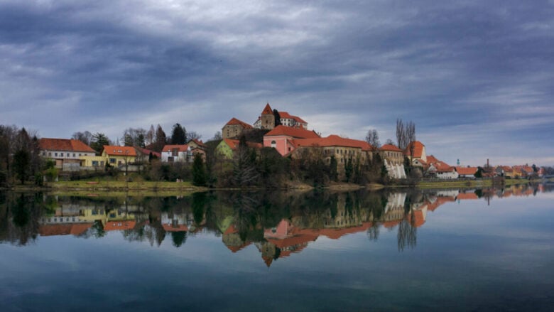 Alla scoperta della splendida città Slovena nominata Europe’s Best Cultural Heritage Town del 2026