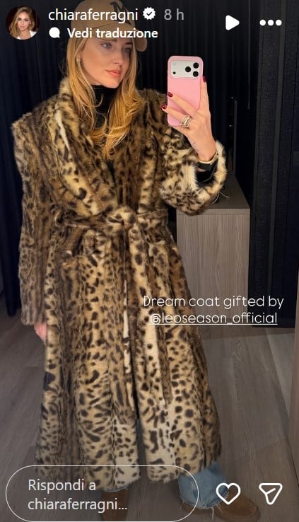Chiara Ferragni sfoggia il maxi coat must del momento: scoprilo qui!