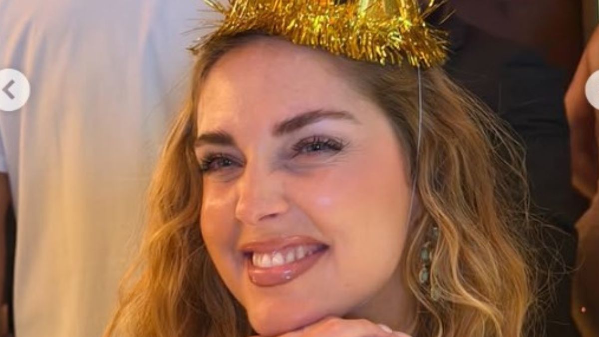 Chiara Ferragni, in Colombia con un total white Look per la notte di Capodanno FOTO Chiara Ferragni, in Colombia con un total white Look per la notte di Capodanno FOTO