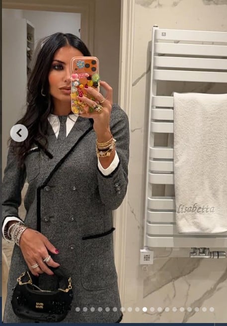 Elisabetta Gregoraci sfoggia il mini dress perfetto per questa stagione: scoprilo qui!