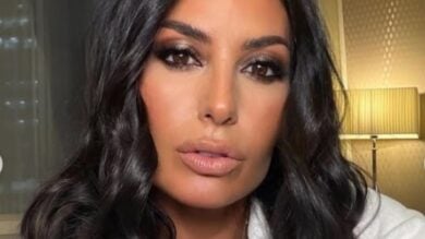 Elisabetta Gregoraci sfoggia il mini dress perfetto per questa stagione: scoprilo qui!