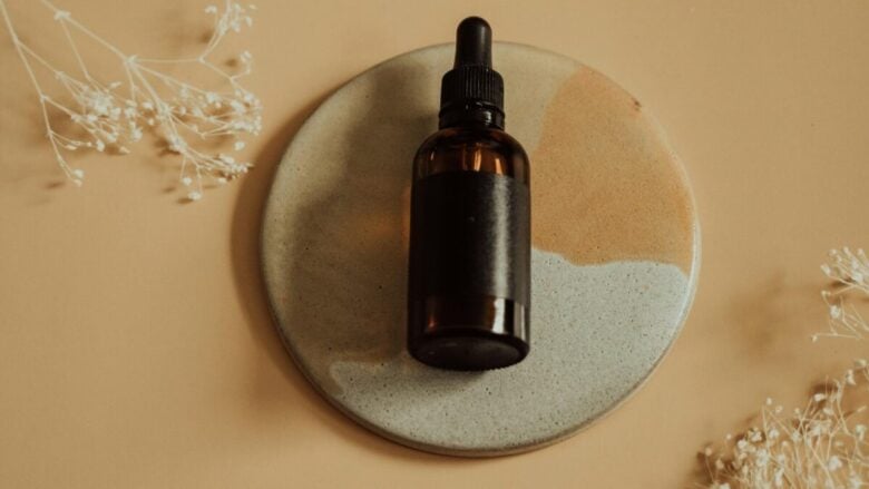 Olio di Argan nella beauty routine: il segreto naturale per pelle e capelli luminosi