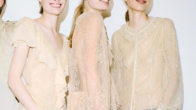 E’ Lace mania: ecco i Capi e gli Accessori in pizzo su cui puntareper look ultra femminili!