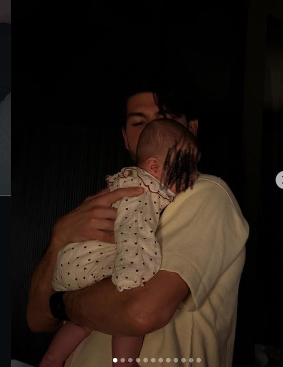 Cecilia Rodriguez e i dolci scatti con Ignazio Moser e la piccola Clara Isabel: “Più amore per favore”