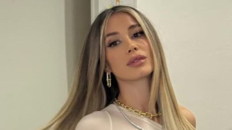 Diletta Leotta, anche in gravidanza non rinuncia allo stile più trendy e glamour con un total white Look con trasparenze!