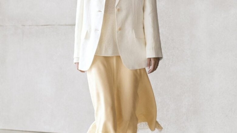 Originale e ricercata, la Gonna asimmetrica di Massimo Dutti è un must di Primavera!