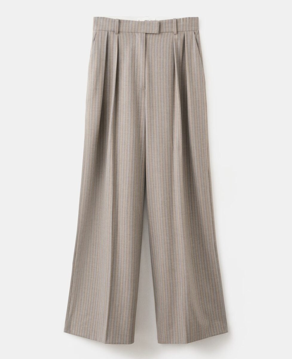 E’ firmato Mango il completo tailleur pratico e raffinato da avere questa stagione!