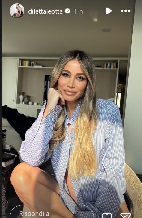 Diletta Leotta, camicia slacciata e make up super glow: il dolce scatto che lascia intravedere il pancino!