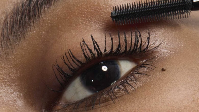 5 mascara allunganti per un bellissimo effetto “ciglia finte”