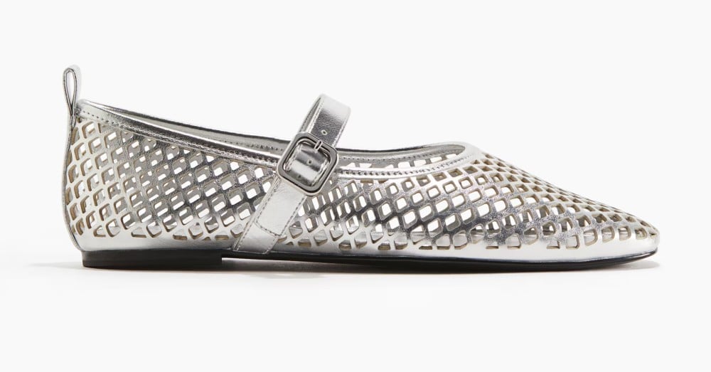 Lo sapevate che le Scarpe argento sono il must have della Primavera 2025?