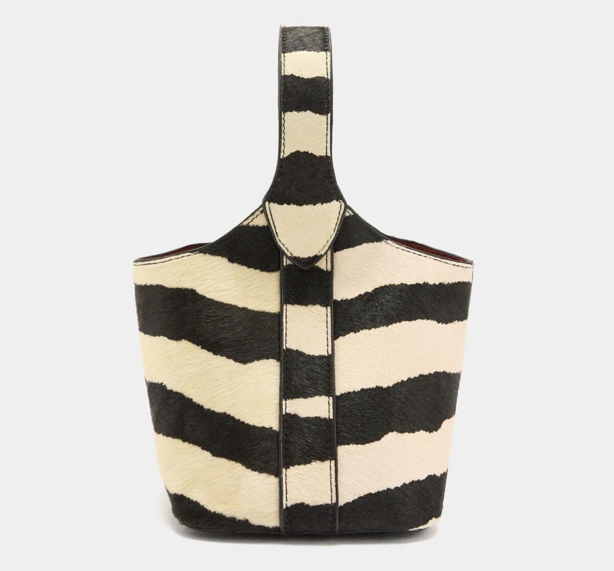 Borse a secchiello: qui i modelli della Primavera 2026 che si fanno notare! Borse a secchiello: qui i modelli della Primavera 2026 che si fanno notare!