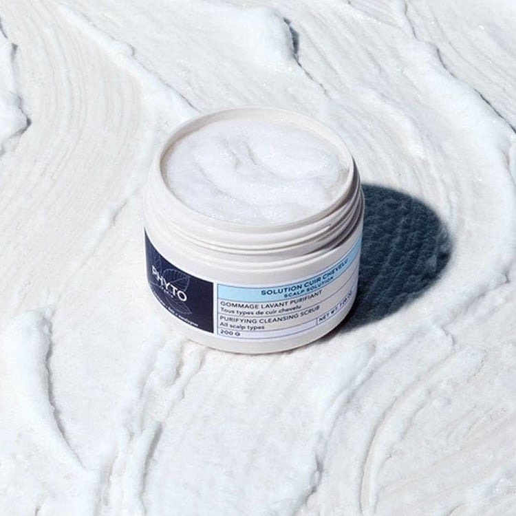 Gli scrub perfetti per un cuoio capelluto pulito e una chioma nutrita