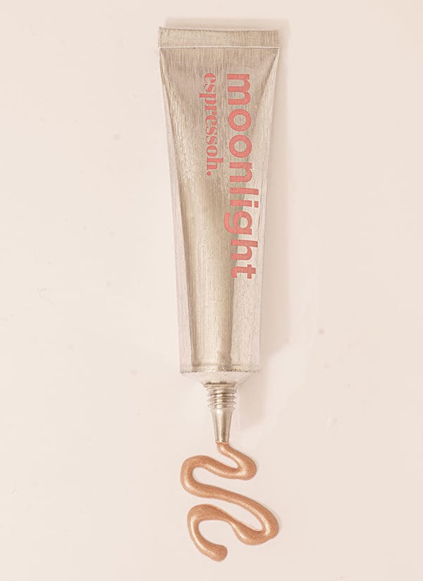 Il segreto per zigomi luminosi? Questi 5 illuminanti dal finish super glow Il segreto per zigomi luminosi? Questi 5 illuminanti dal finish super glow