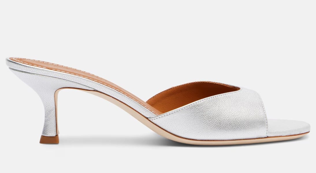 Lo sapevate che le Scarpe argento sono il must have della Primavera 2025?