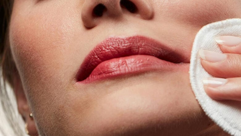 Le acque micellari più fresche e leggere della Primavera a prova di viso pulito e deterso