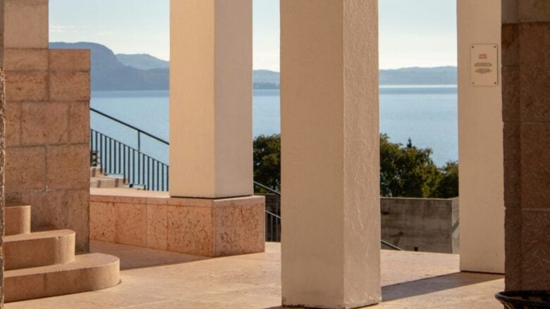 Il Borgo più elegante del Lago di Garda che pochi conoscono davvero