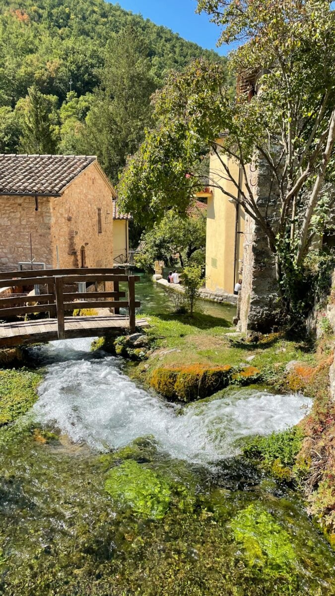 5 Borghi Umbri immersi nella natura perfetti per un weekend di Primavera