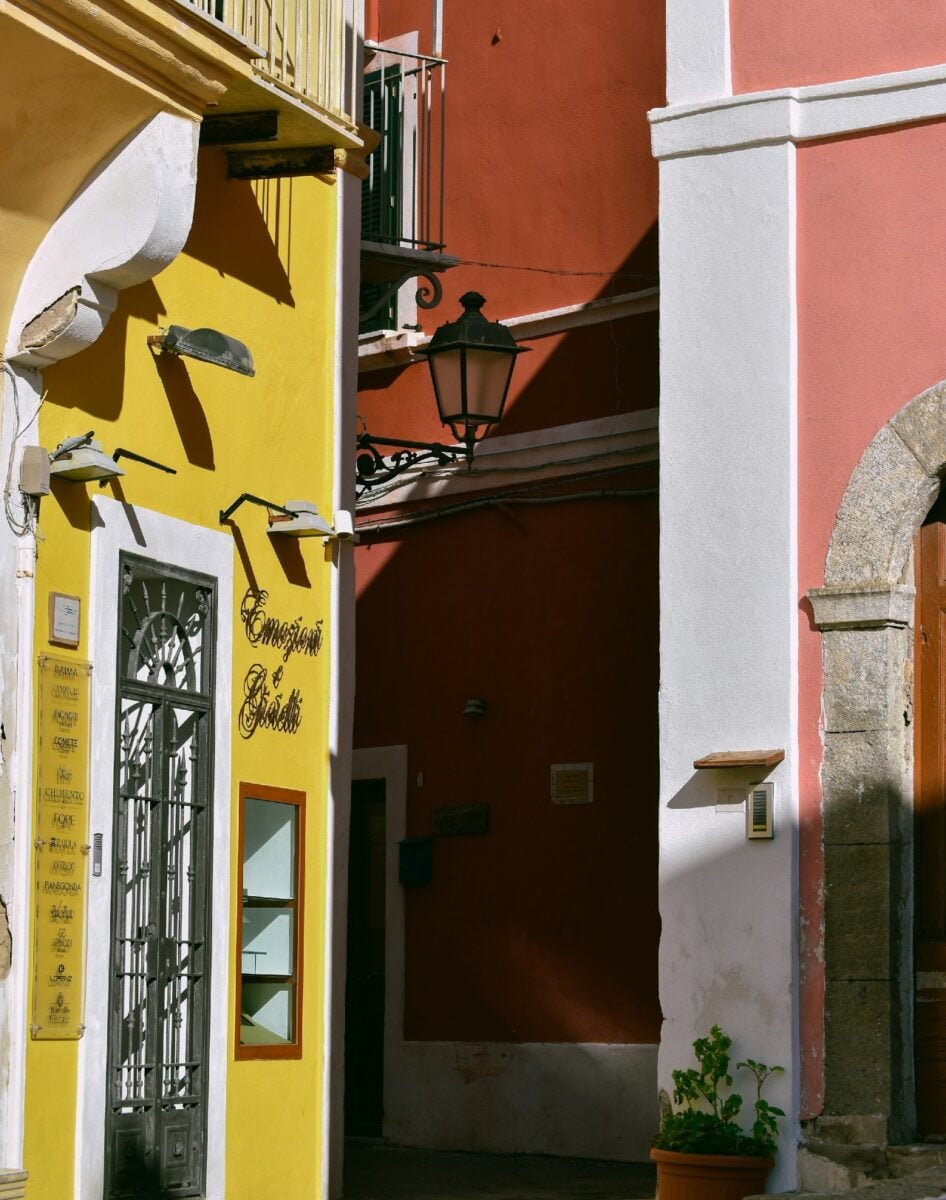 Sembra la Grecia, ma è a due passi da casa: scopri la splendida Isola di Ventotene… Sembra la Grecia, ma è a due passi da casa: scopri la splendida Isola di Ventotene…