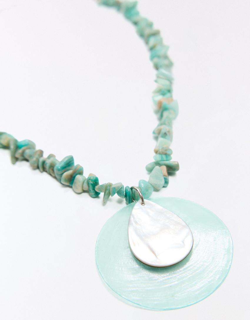 Sono le collane con ciondoli il must have della Primavera 2026, per dei look al top!