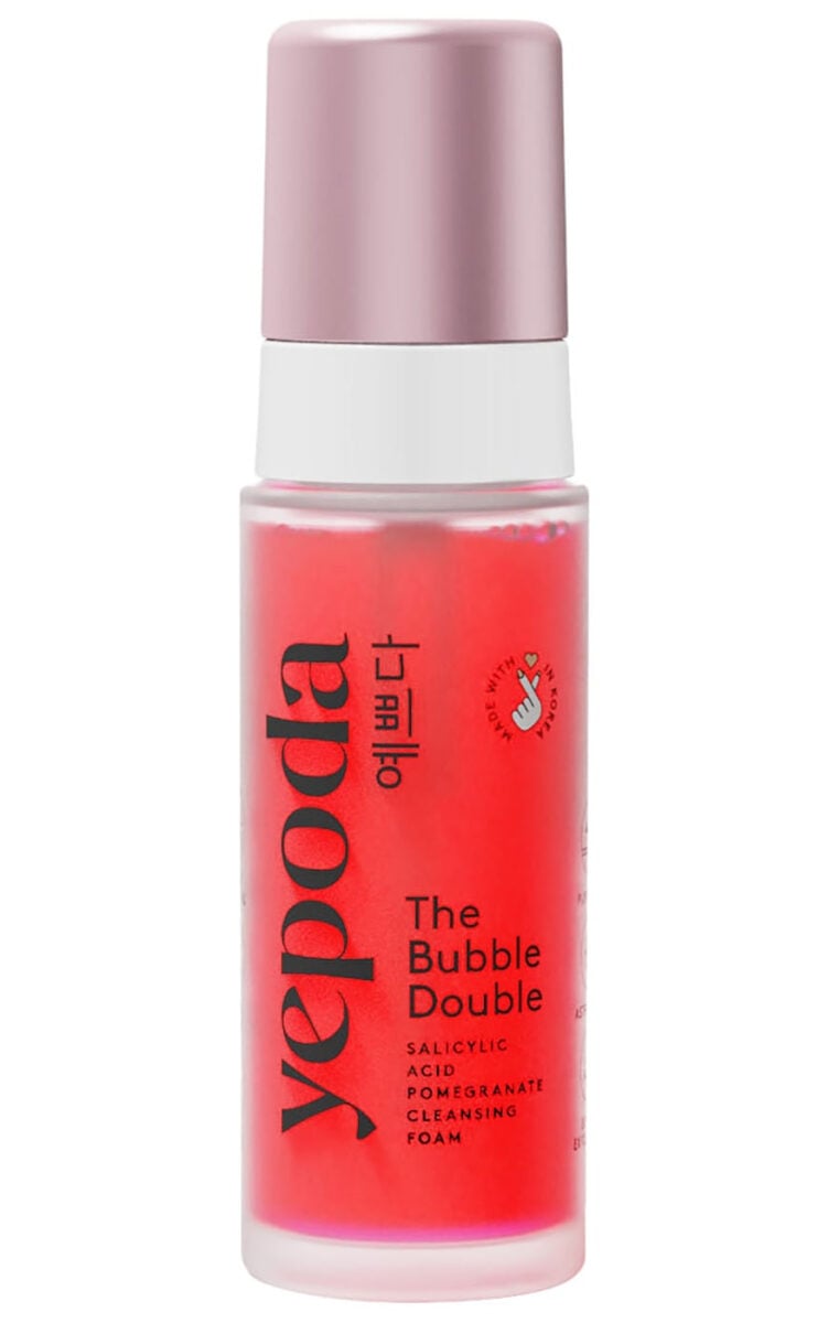 I migliori detergenti in mousse per una pelle del viso detersa e pulita