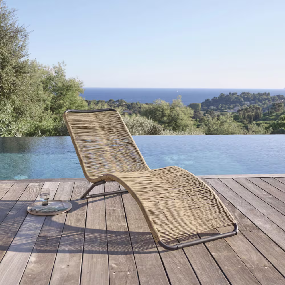 Maisons du Monde, Lettini prendisole: le novità dal catalogo outdoor 2026