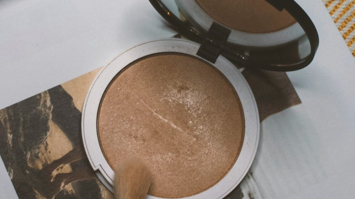 Sono queste le ciprie compatte da provare per un make up perfetto anti-lucido Sono queste le ciprie compatte da provare per un make up perfetto anti-lucido