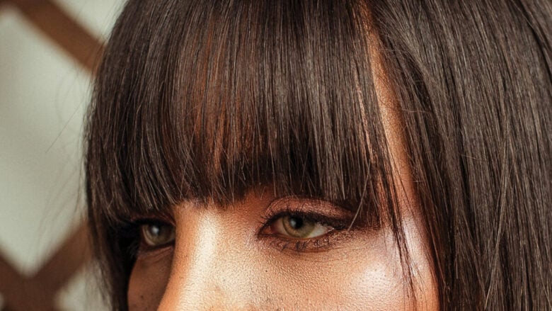 SOS Frangia perfetta? 5 Tips per una chioma impeccabile (sì, anche a prova di caldo)