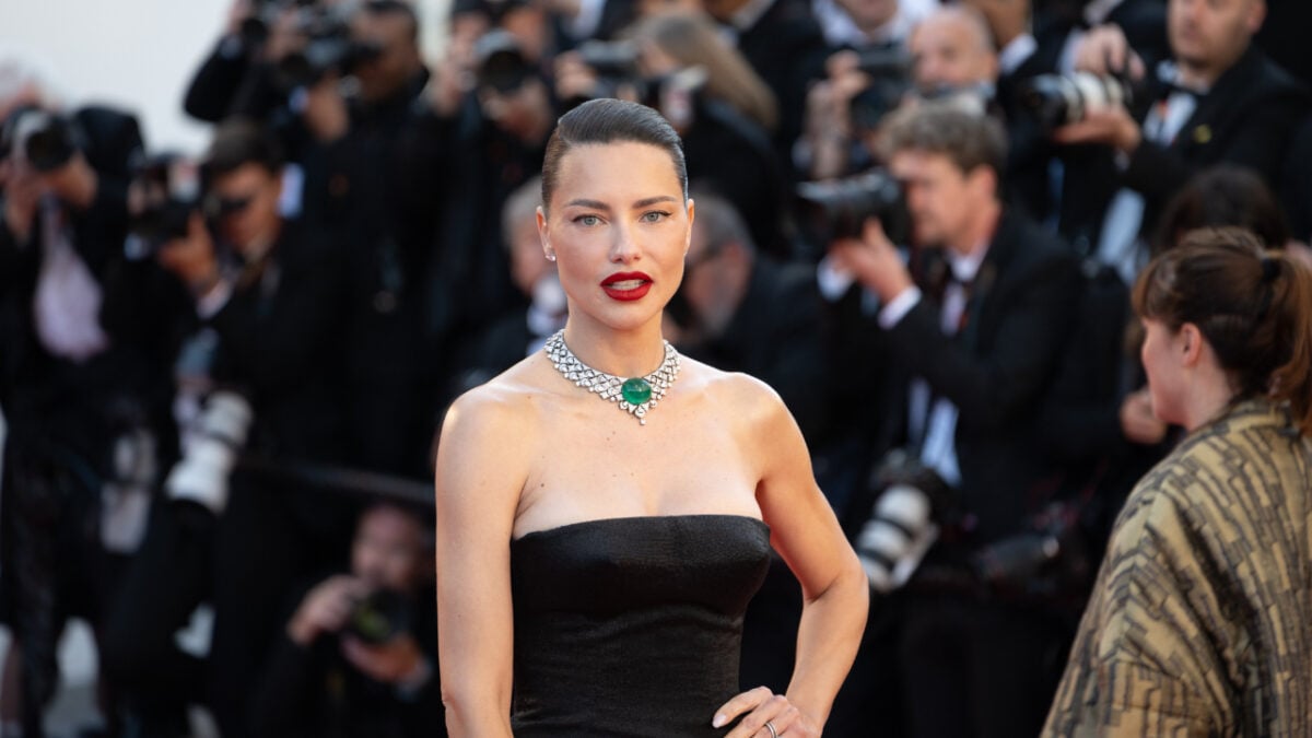 Cannes 2026, il make up delle Star da rifare a Casa: da Adriana Lima a Chiara Ferragni tutti i trucchi da copiare Cannes 2026, il make up delle Star da rifare a Casa: da Adriana Lima a Chiara Ferragni tutti i trucchi da copiare