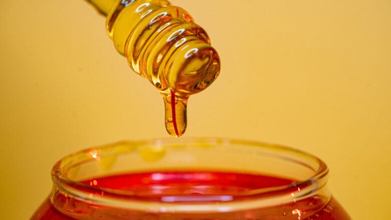 Profumi al miele: dolci e avvolgenti, sono il trend di Primavera