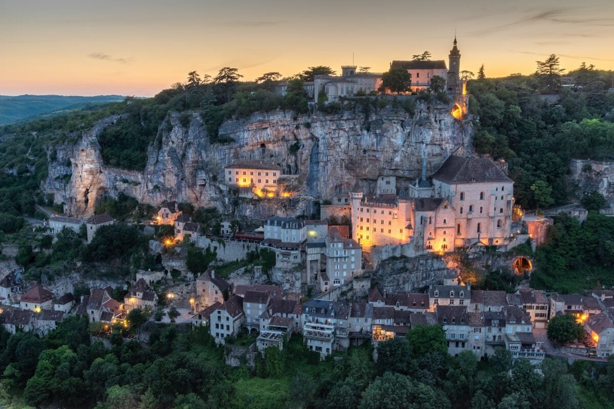 I borghi in pietra più belli d’Europa da visitare almeno una volta I borghi in pietra più belli d’Europa da visitare almeno una volta