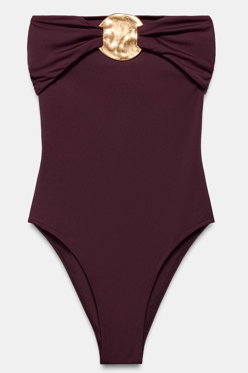 I costumi interi più sensuali e trendy dell’Estate 2026 sono firmati Zara. L’ultimo è il più desiderato del momento! I costumi interi più sensuali e trendy dell’Estate 2026 sono firmati Zara. L’ultimo è il più desiderato del momento!