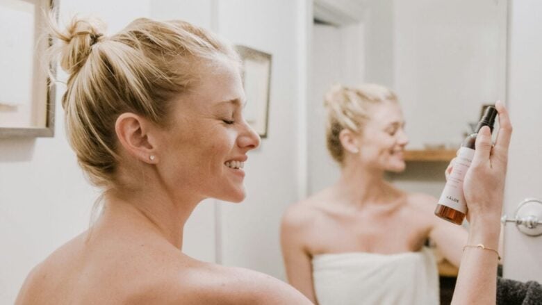 Tutte le Face mist più amate del momento per rinfrescare il viso in Estate