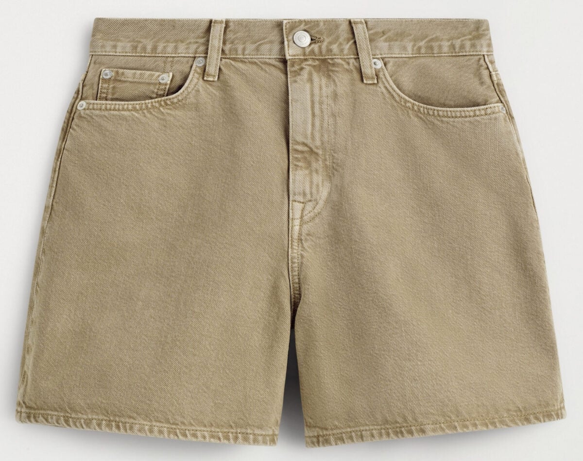 Gli Shorts in denim trendy e cool che stanno spopolando questa Estate