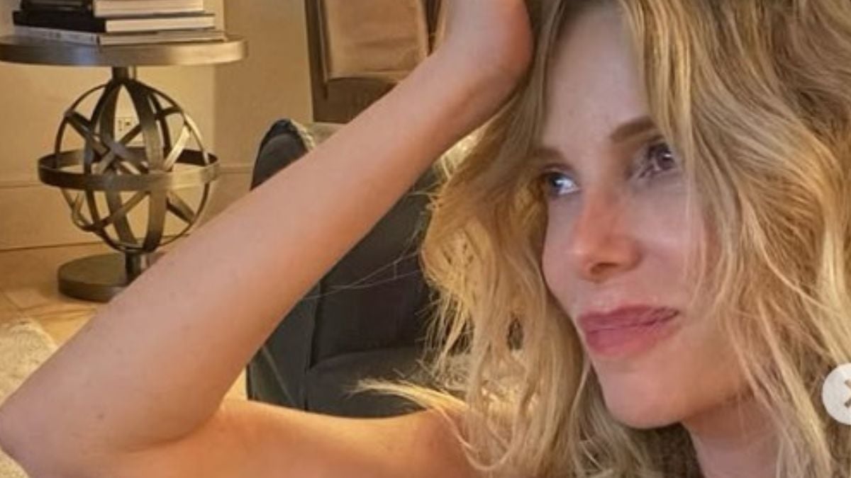 Alessia Marcuzzi, anche in estate si conferma regina di stile con il bikini di super tendenza! Alessia Marcuzzi, anche in estate si conferma regina di stile con il bikini di super tendenza!