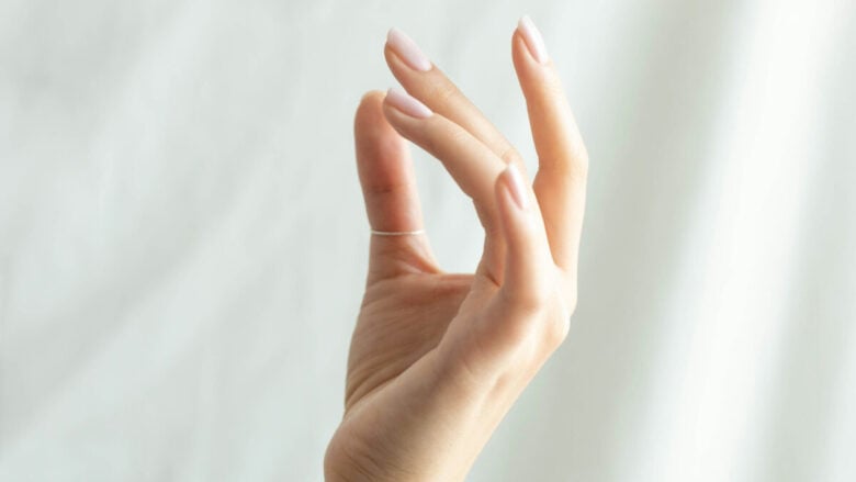 5 Consigli indispensabili per mani belle e curate. Il 4 è davvero efficace!