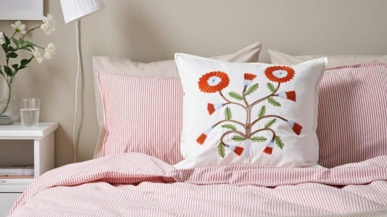 Federe per cuscini IKEA: i modelli più belli per rinnovare il divano con stile