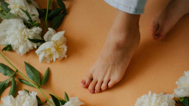 French Pedicure Estate 2026: i look più chic e raffinati da copiare ora