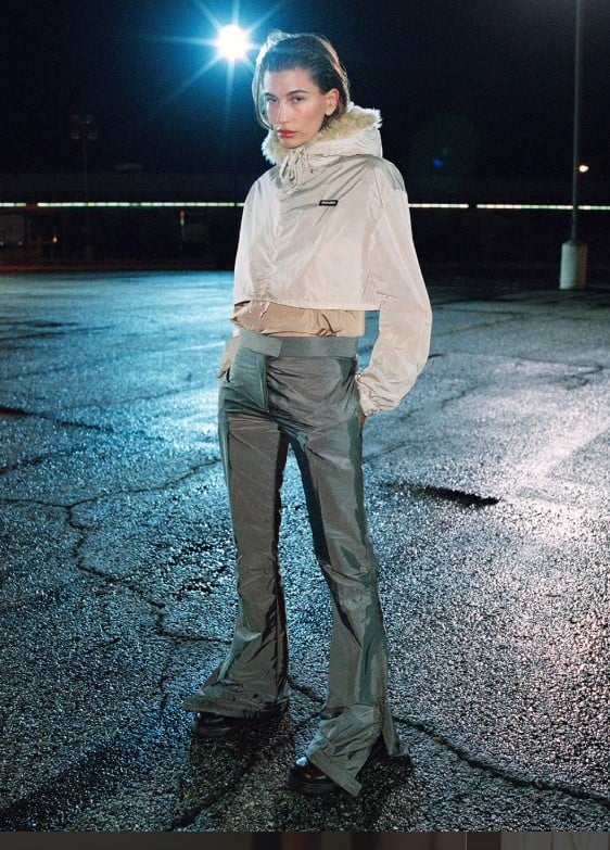 Hailey Bieber è il volto della nuova campagna autunno-inverno 2026 di Miu Miu Hailey Bieber è il volto della nuova campagna autunno-inverno 2026 di Miu Miu