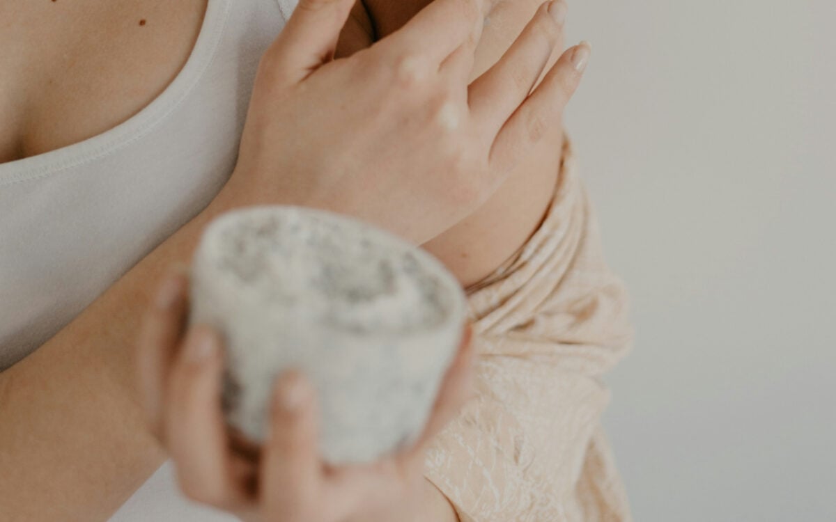 Come evitare di spellarsi dopo una scottatura: 5 consigli per un’abbronzatura perfetta