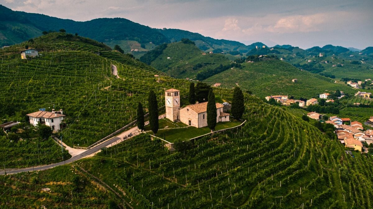 Questa è la Regione italiana che attira più turisti stranieri in estate (e non solo) Questa è la Regione italiana che attira più turisti stranieri in estate (e non solo)