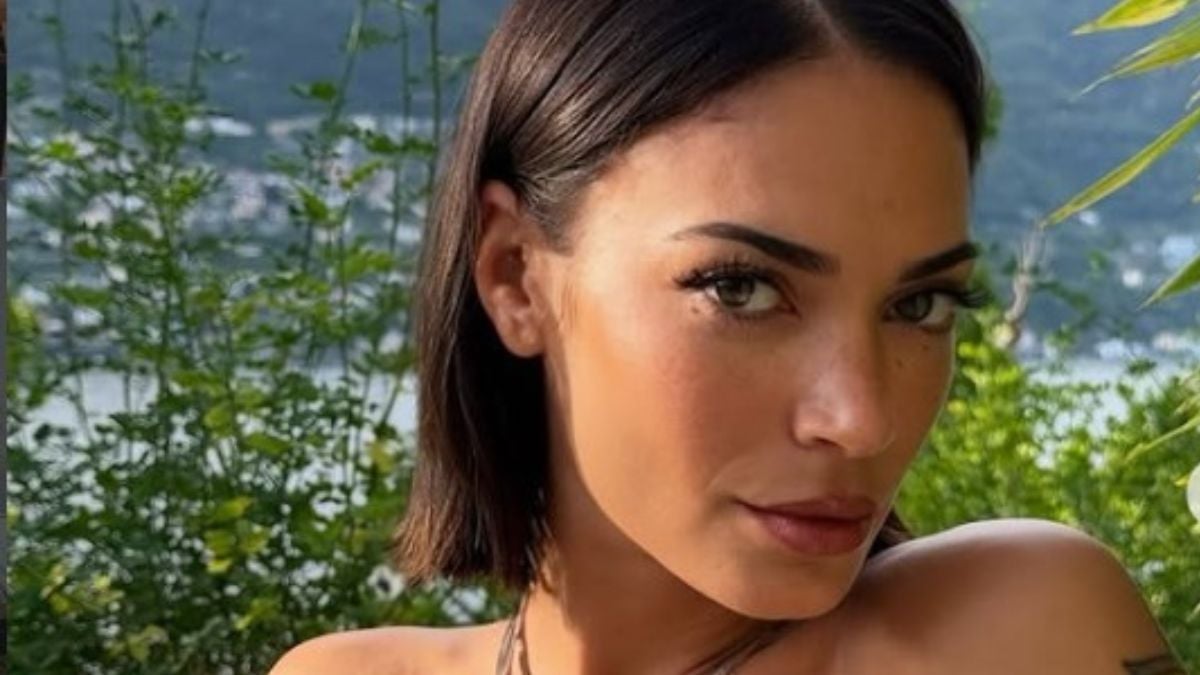Elodie, al concerto di Bad Bunny con il Look glamour-chic d’ispirazione anni 2000 Elodie, al concerto di Bad Bunny con il Look glamour-chic d’ispirazione anni 2000