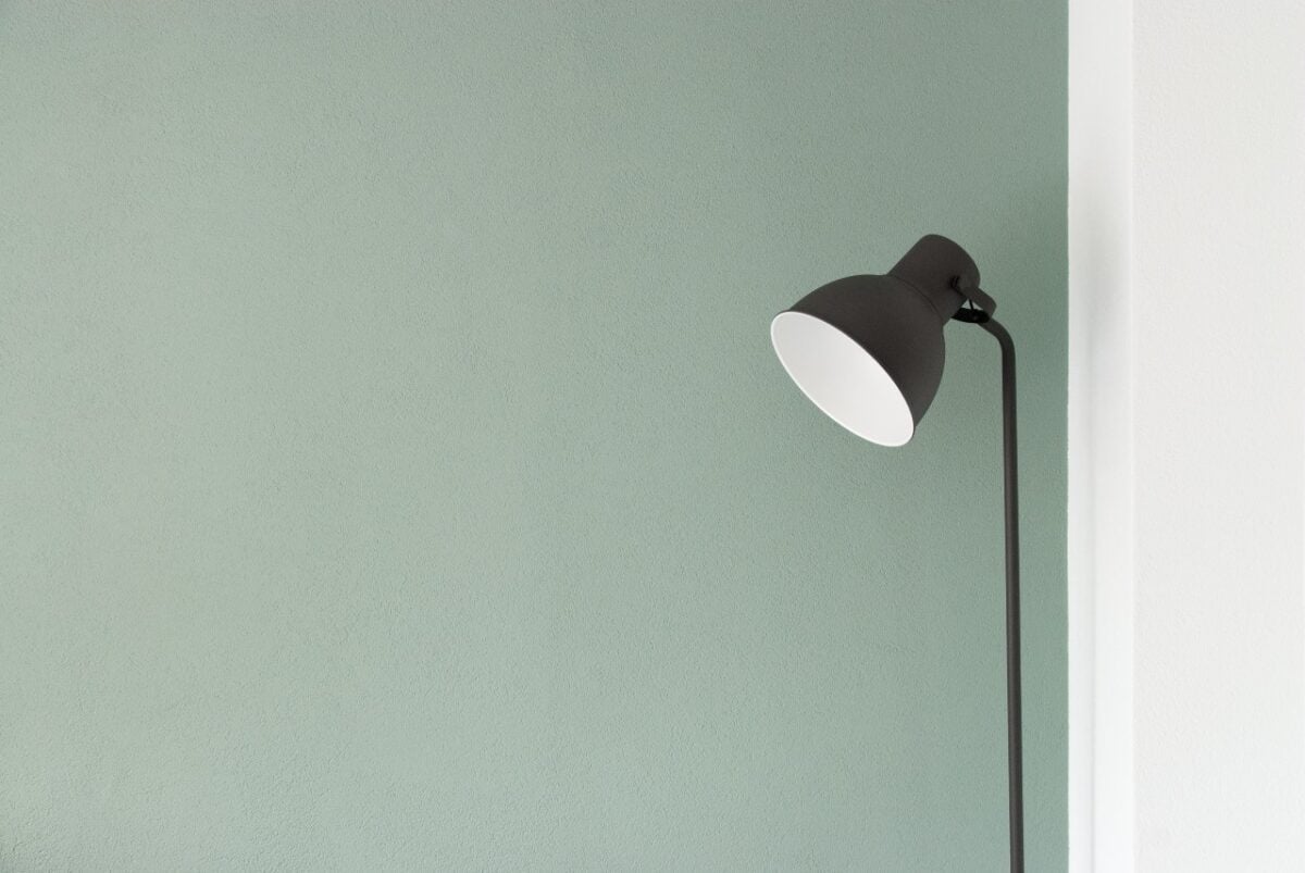 Stai per dipingere il soggiorno? I Colori delle Pareti da scegliere e quali evitare per un living elegante e luminoso Stai per dipingere il soggiorno? I Colori delle Pareti da scegliere e quali evitare per un living elegante e luminoso