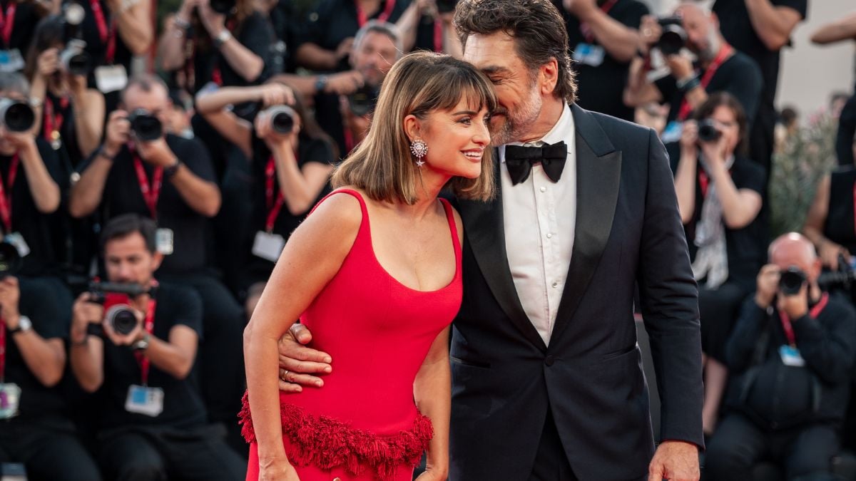 Venezia 2026, Penelope Cruz e Javier Bardem incantano il red carpet con la loro complicità e i loro Look très chic! Venezia 2026, Penelope Cruz e Javier Bardem incantano il red carpet con la loro complicità e i loro Look très chic!