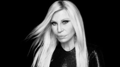 Donatella Versace e Revolve Group danno vita insieme ad un nuovo brand: ecco tutti i dettagli