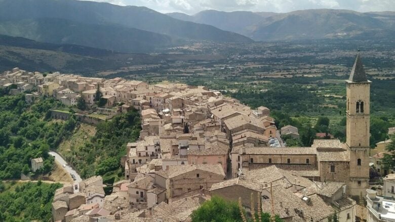 Borghi d’autunno: 4 mete italiane fuori dalle rotte turistiche da visitare a novembre
