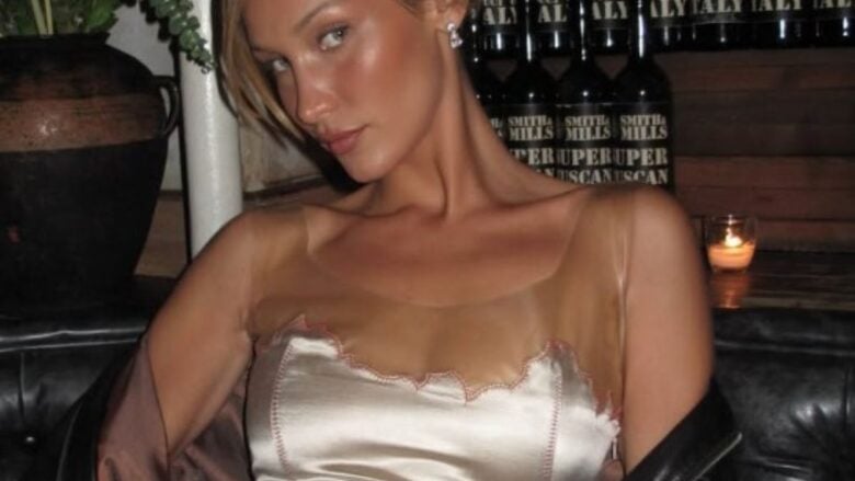 Bella Hadid sceglie il Look quiet luxury prima dei 30: l’evergreen che non passa mai di moda