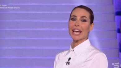Ilary Blasi, Look black and white per la nuova puntata del Gf Vip: il must have da indossare in autunno!
